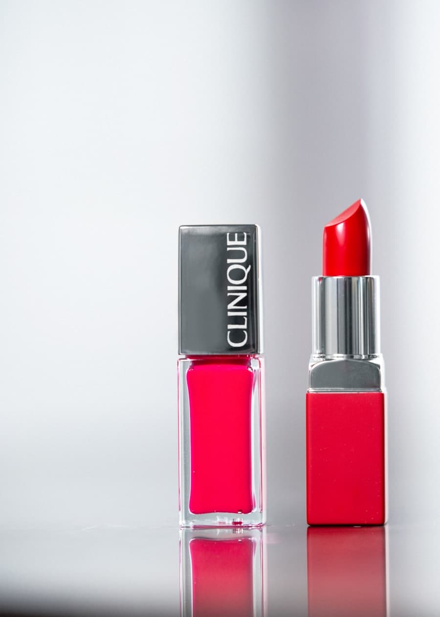 Velvet Matte Lipstick view 3